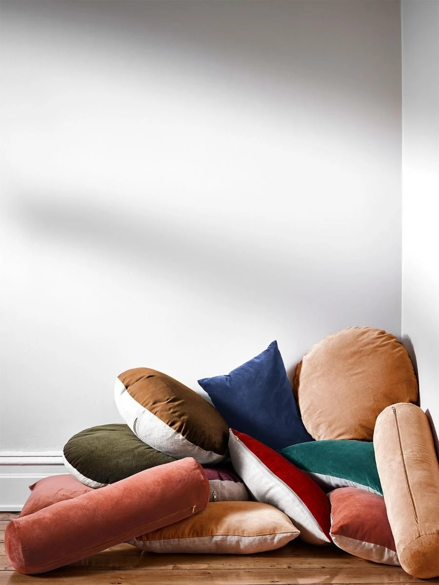 Luxury Velvet Cushion - Rosewater 6 Luxury Velvet Cushion - Rosewater - Image 4