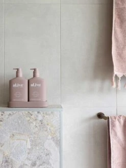 Raspberry Blossom & Juniper Wash & Lotion DUO + Tray -Best Home al ive raspberry blossom duo 2