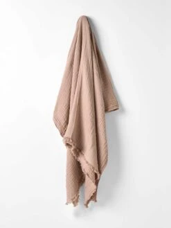 Crinkle Throw - Pink Clay