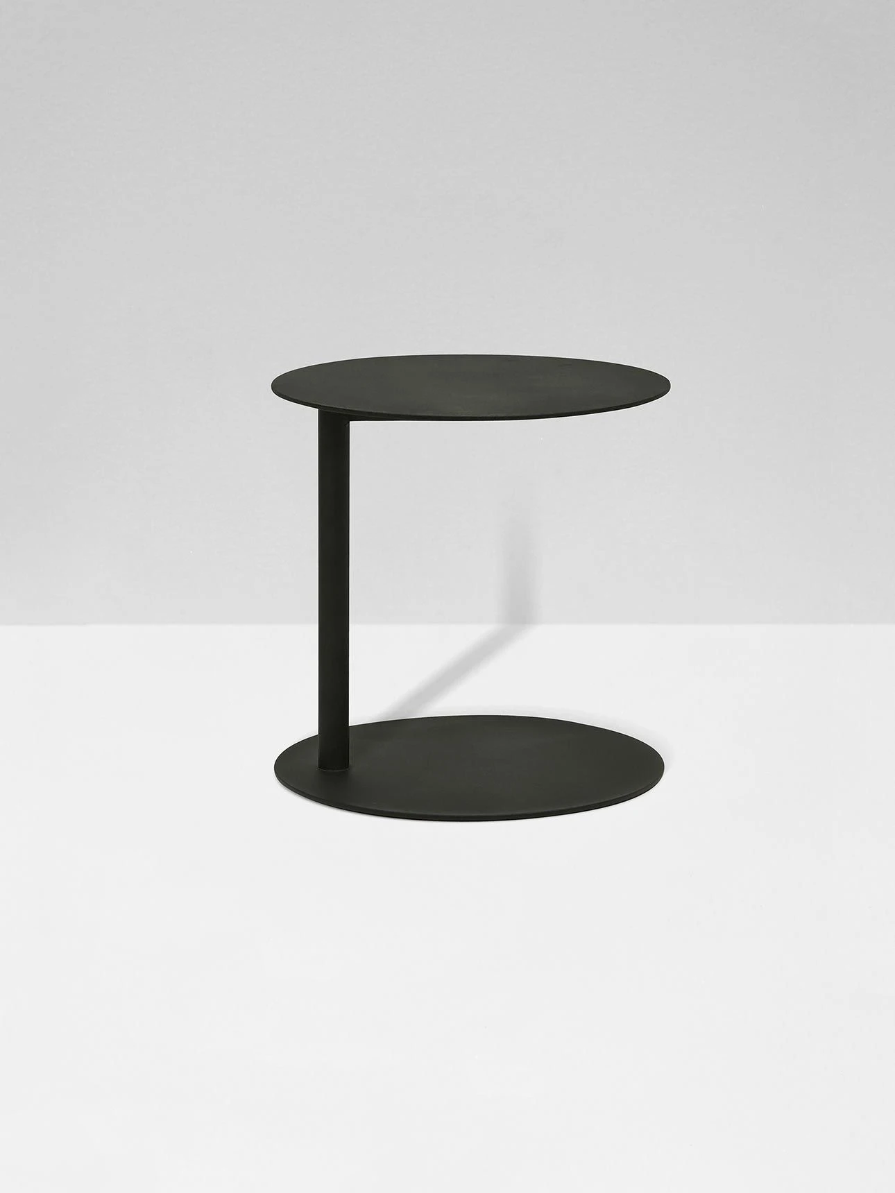 Aperto Ali Round Side Table - Black 3 Aperto Ali Round Side Table - Black