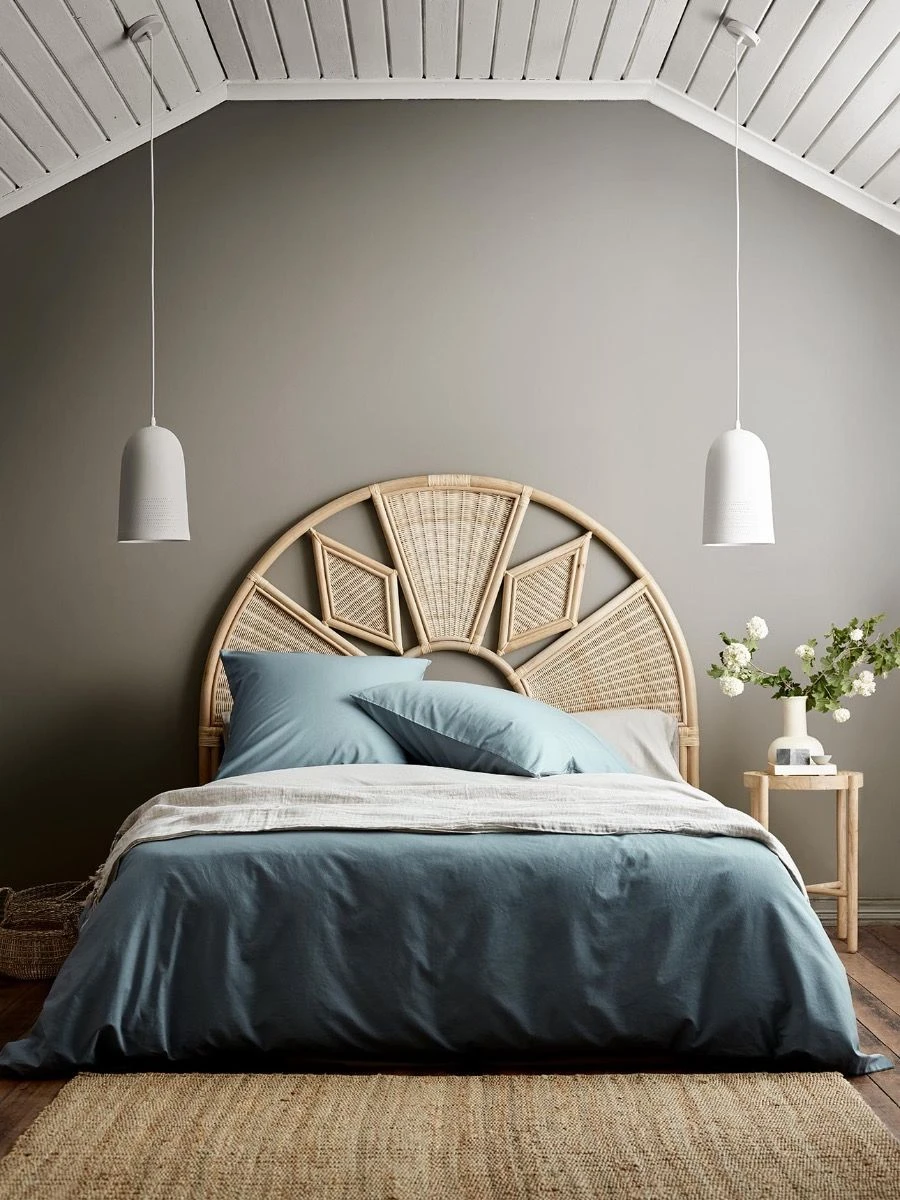 Halo Organic Cotton Standard Pillowcase - Eucalypt 4 Halo Organic Cotton Standard Pillowcase - Eucalypt - Image 2