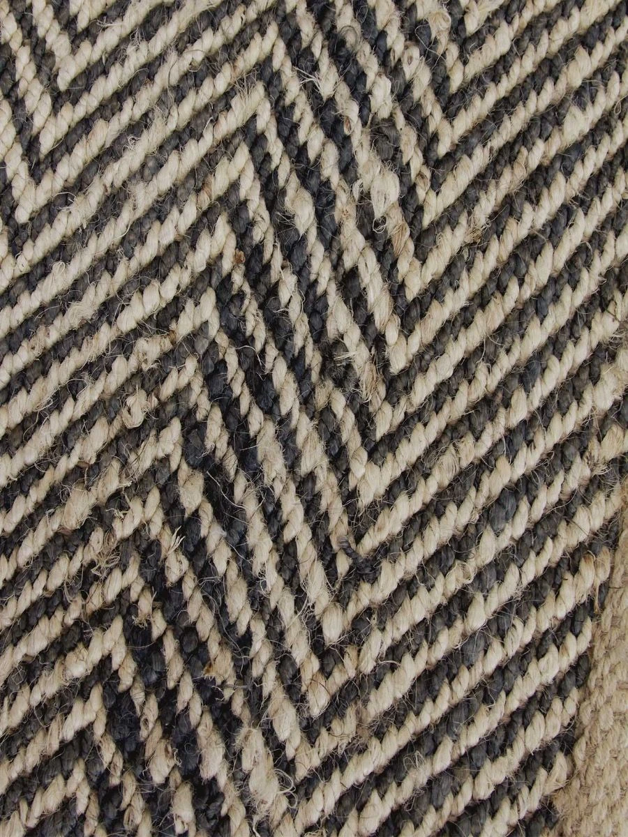 Herringbone Rug - Black 5 Herringbone Rug - Black - Image 3