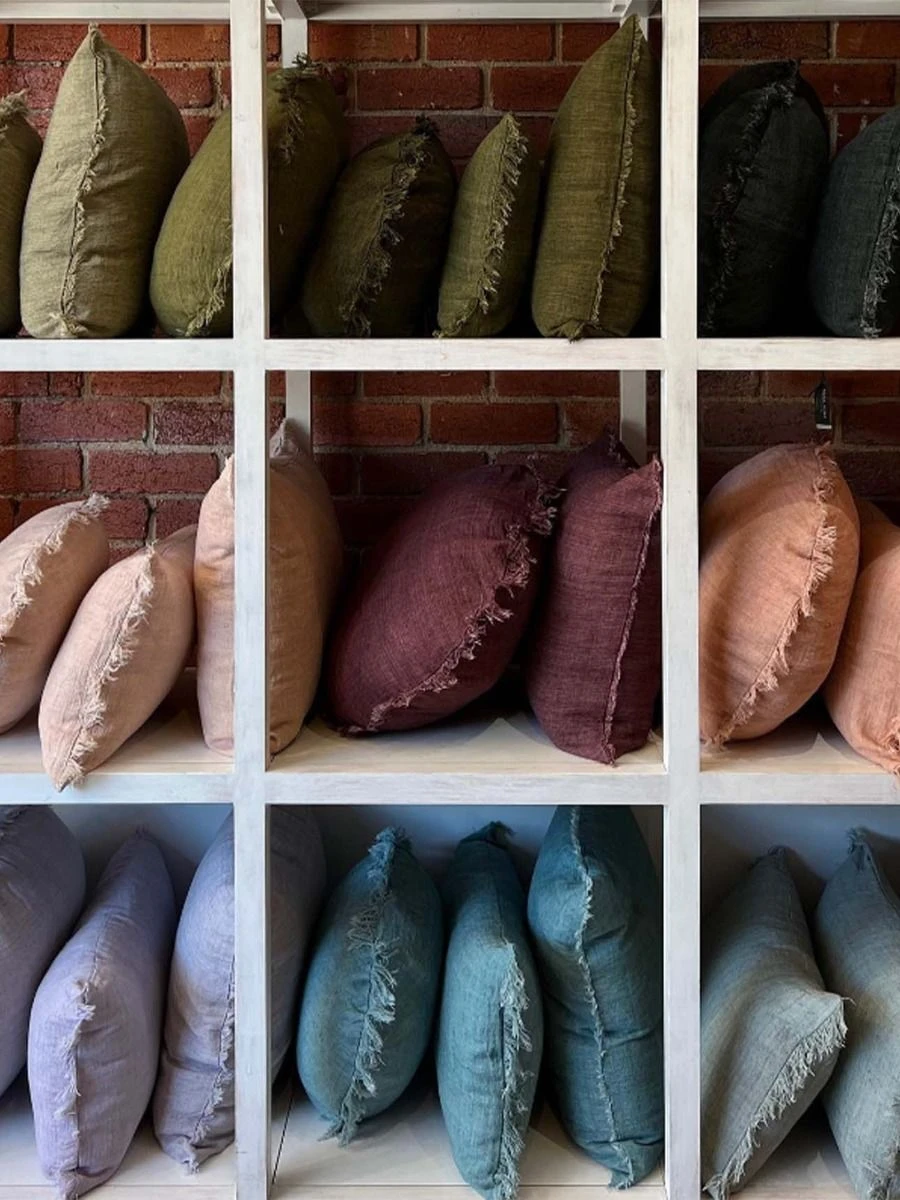 Vintage Linen Fringe Rectangle Cushion - Clay 4 Vintage Linen Fringe Rectangle Cushion - Clay - Image 2