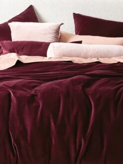 Luxury Velvet Quilt Cover - Merlot -Best Home luxury velvet bedlinen merlot detail