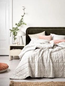 Varanasi European Pillowcase - Feather 5 Varanasi European Pillowcase - Feather -Best Home varanasi bedcover feather 1