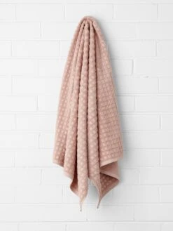 Waffle Bath Towel - Pink Clay