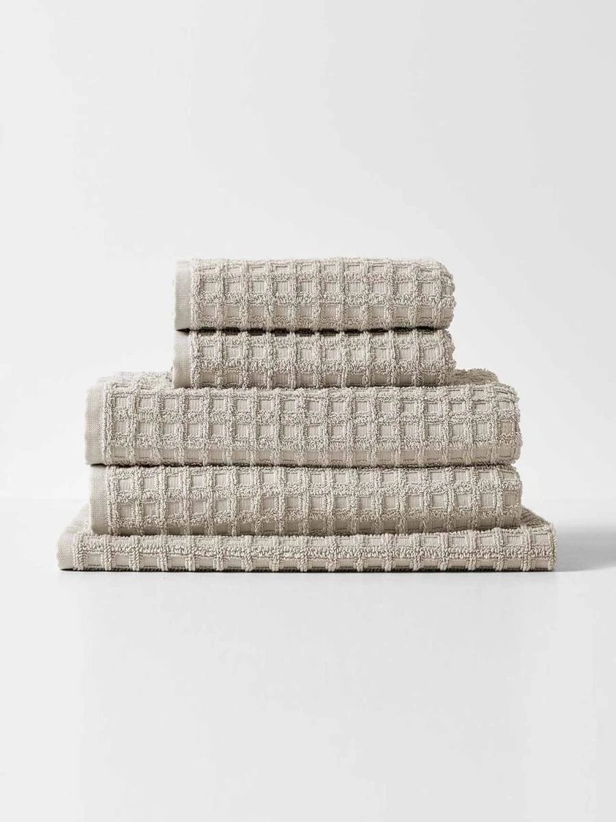 Waffle Bath Towel Set - Natural 4 Waffle Bath Towel Set - Natural - Image 2